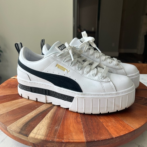 Puma Shoes - Puma Smash Platform v3 Women's Sneakers